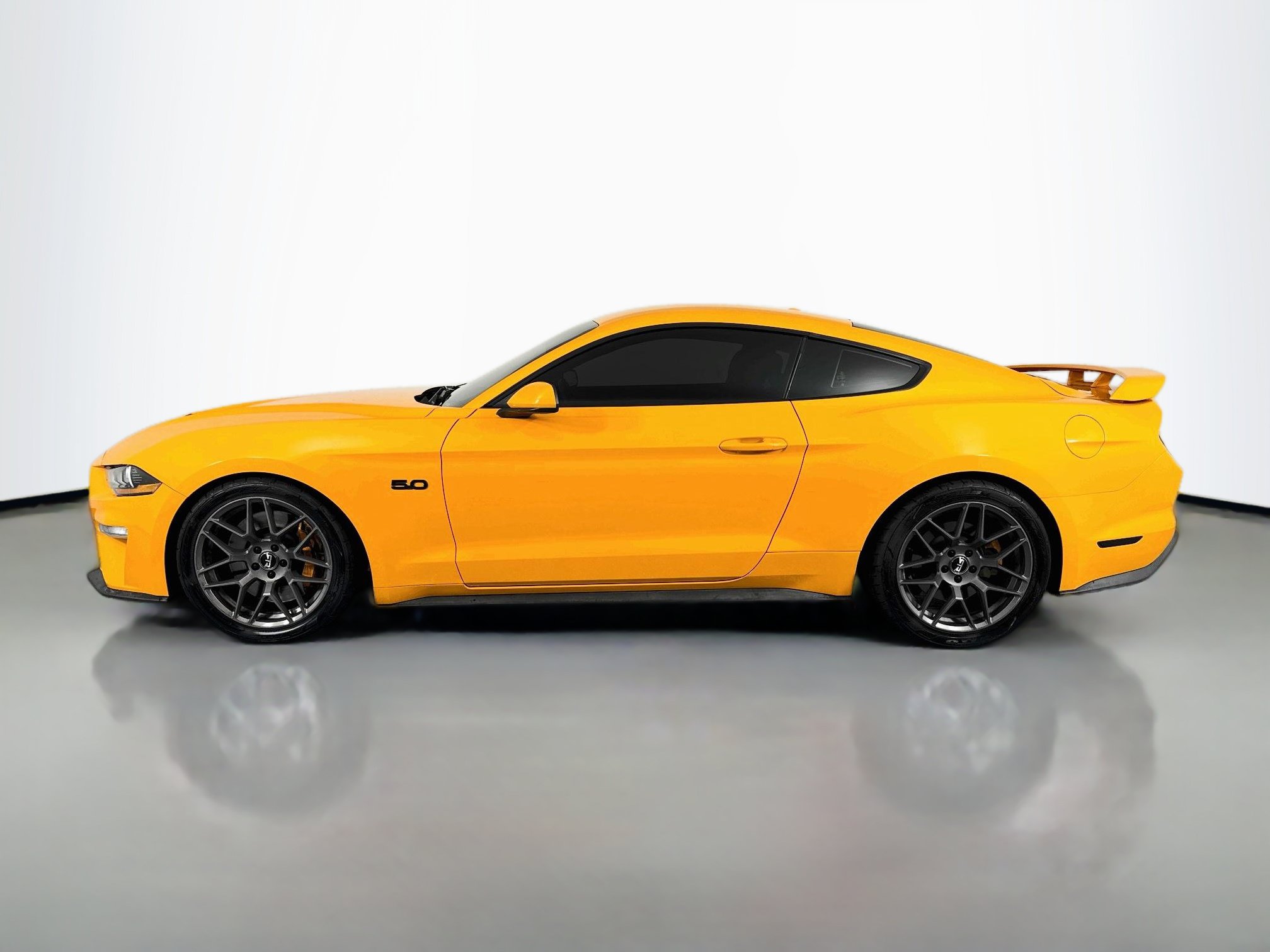Used 2019 Ford Mustang GT w/ GT Performance Package RWD image 8