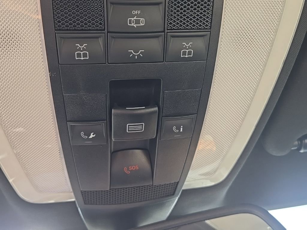 Used 2016 Mercedes-Benz E 400 Coupe image 22