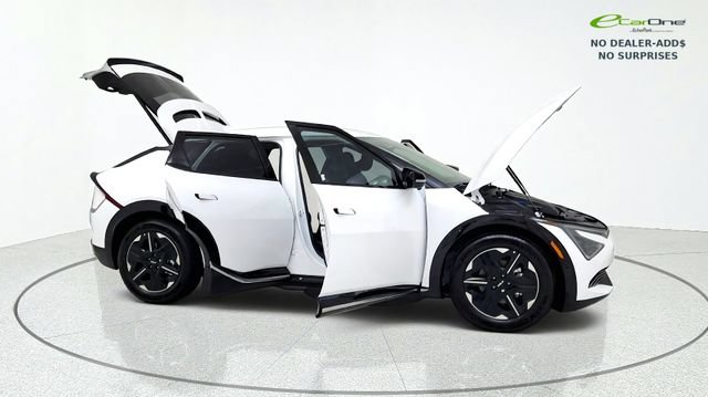 Used 2025 Kia EV6 Wind AWD/4WD image 11
