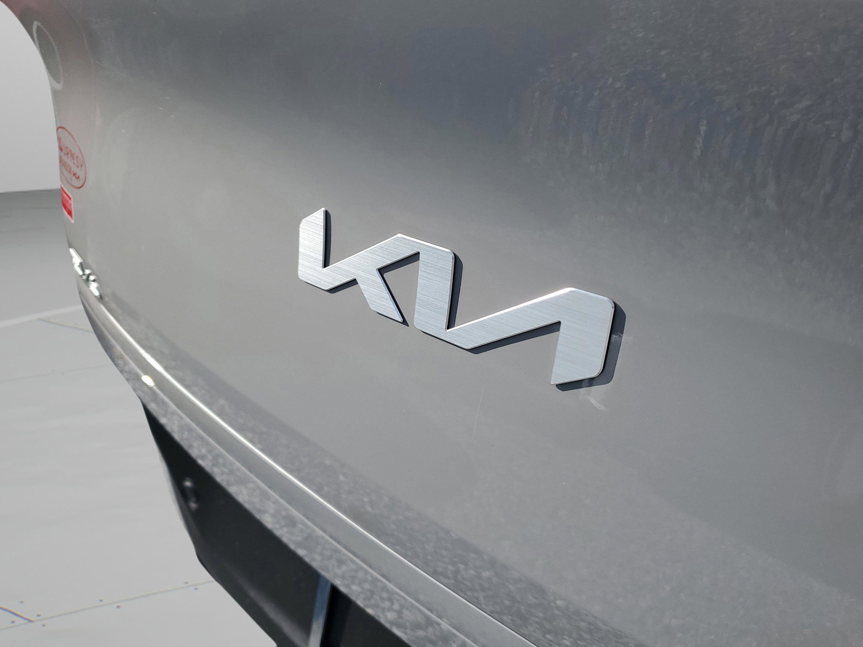 New 2025 Kia EV6 Light w/ Light LR Technology Package image 29