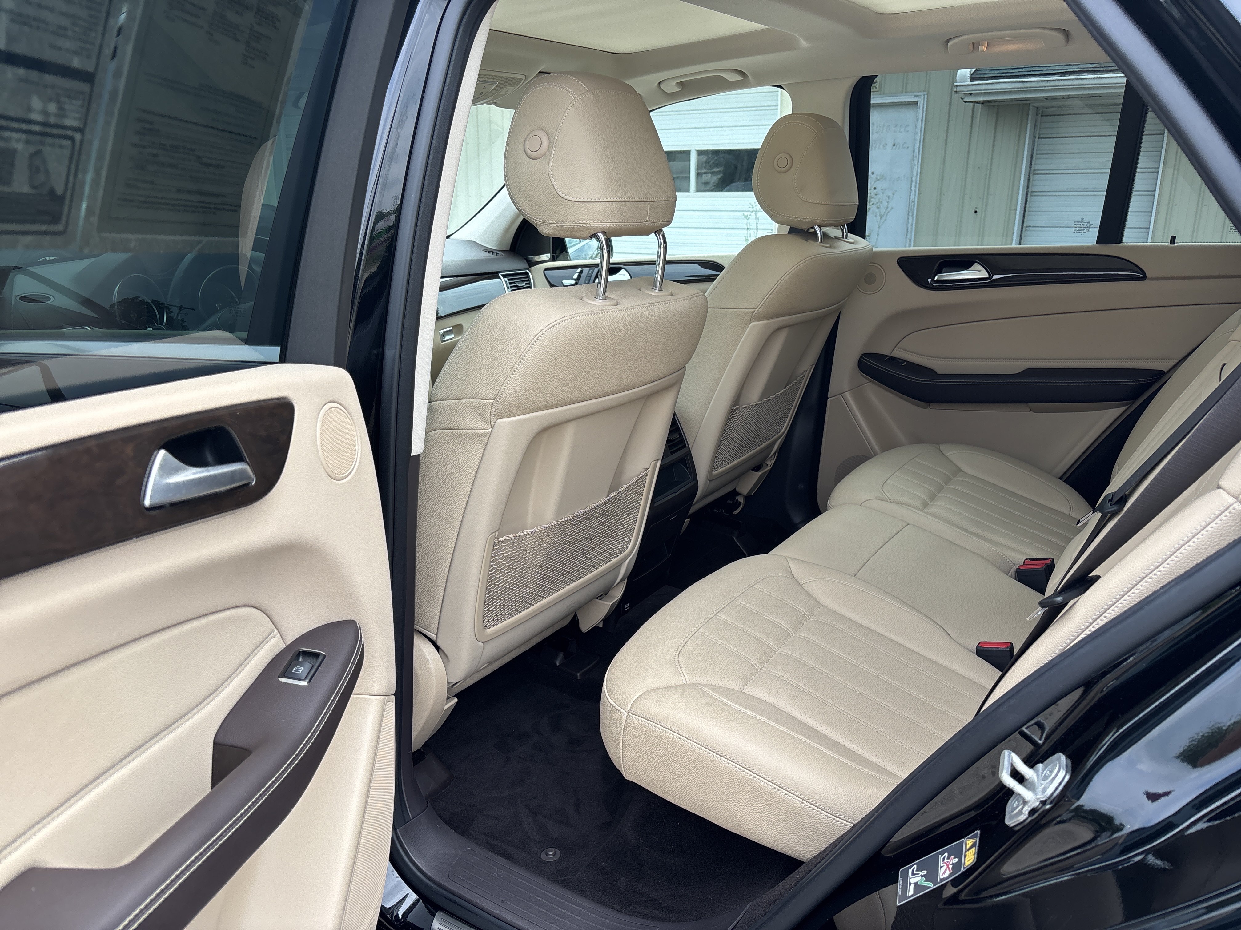 Used 2017 Mercedes-Benz GLE 350 4MATIC w/ Premium 1 Package image 18