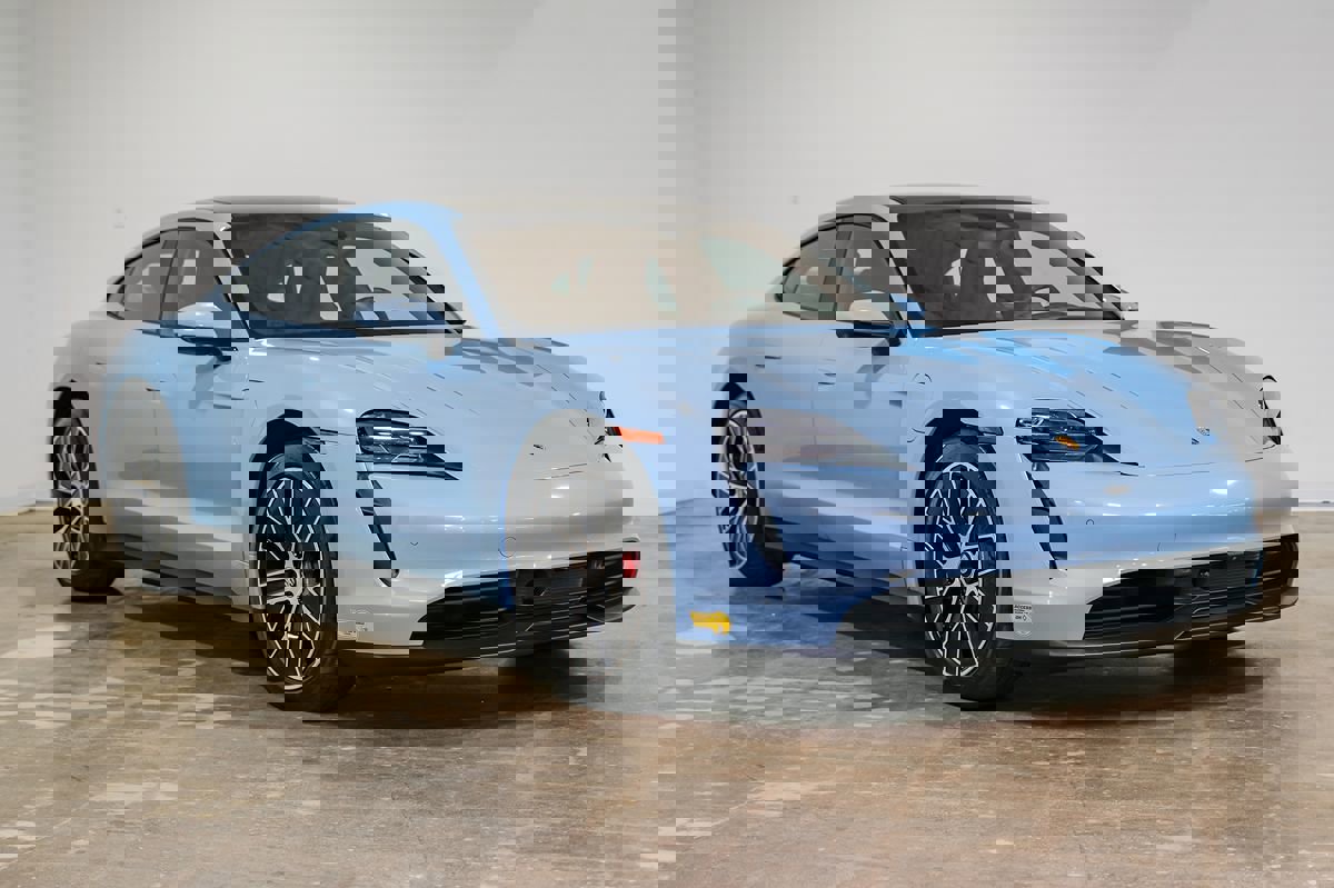 Used 2022 Porsche Taycan 4S image 7