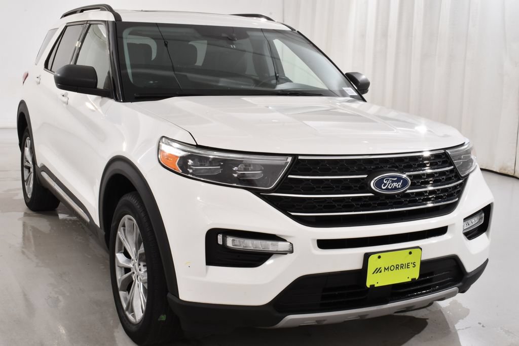 Used 2022 Ford Explorer XLT w/ Equipment Group 202A AWD/4WD image 4