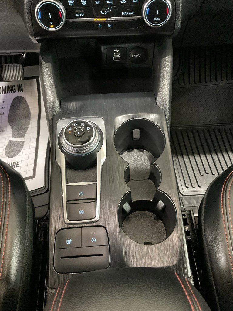 Used 2025 Ford Escape ST-Line image 19