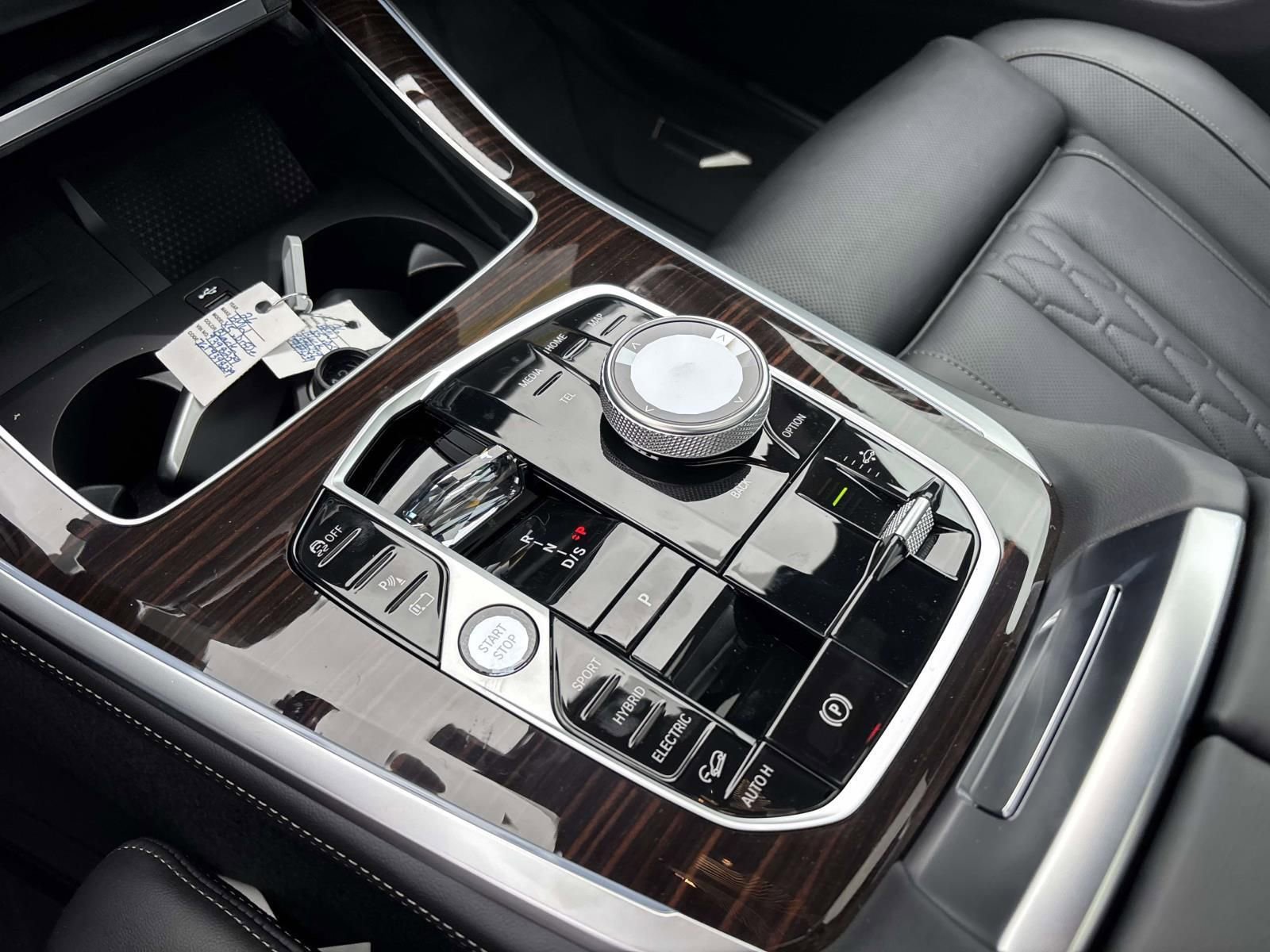 New 2026 BMW X5 xDrive50e image 24