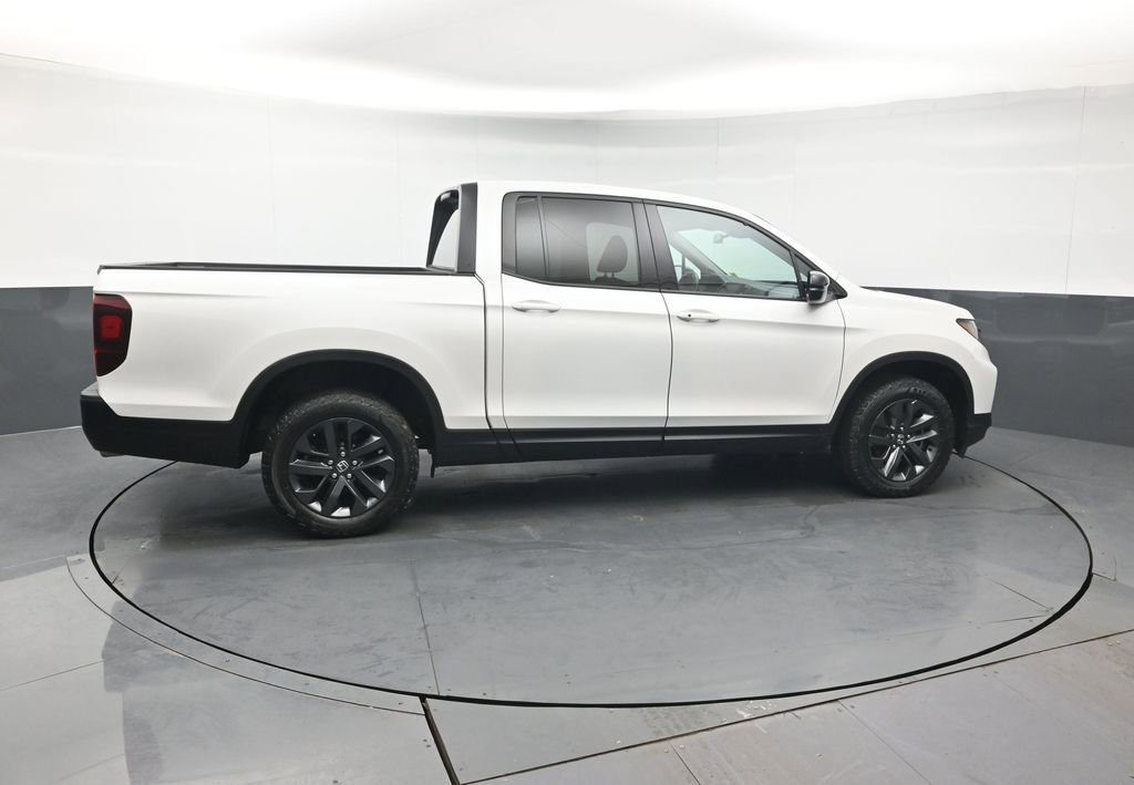 Certified 2023 Honda Ridgeline Sport image 8