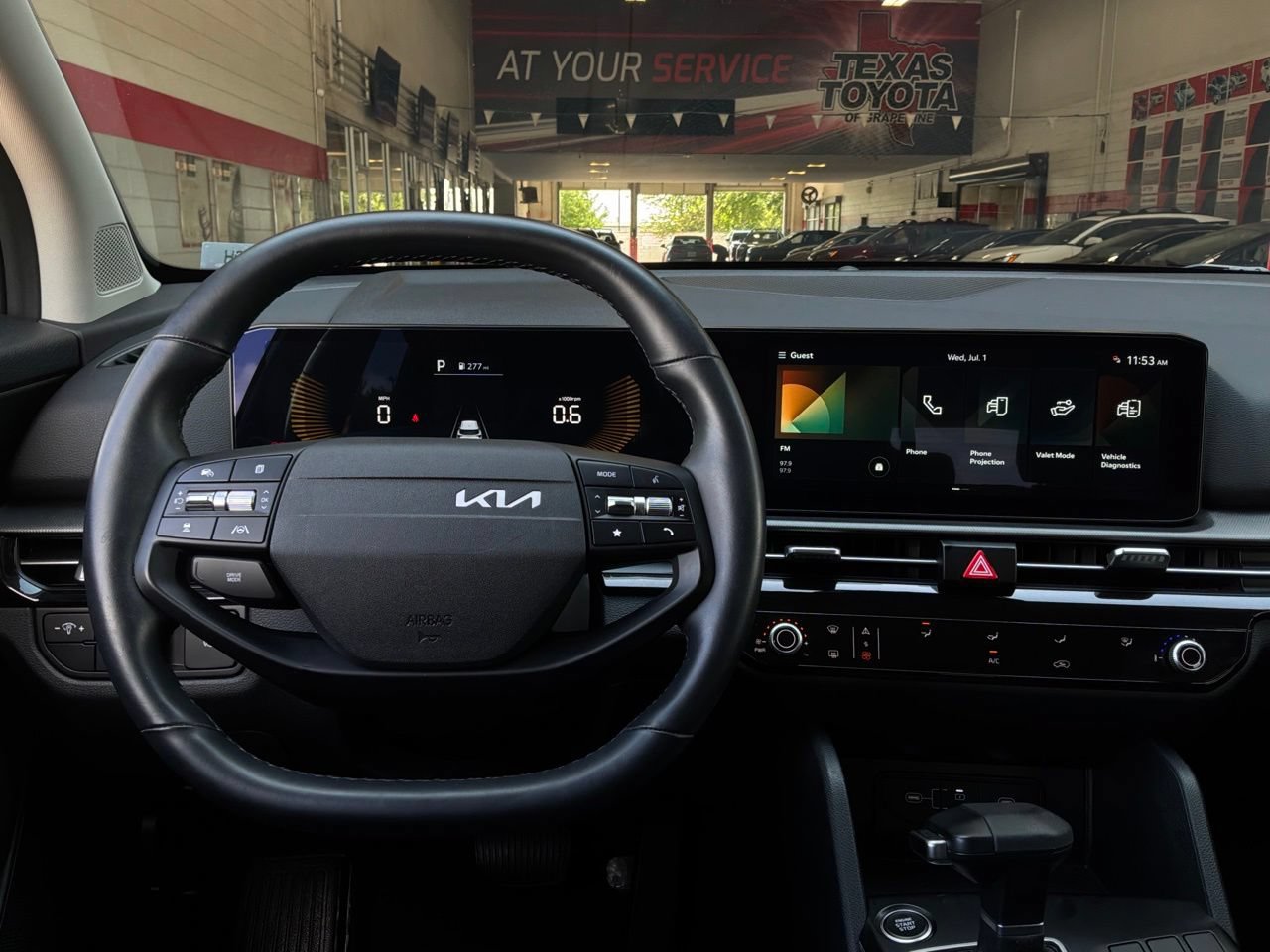 Used 2026 Kia Sportage LX FWD image 13