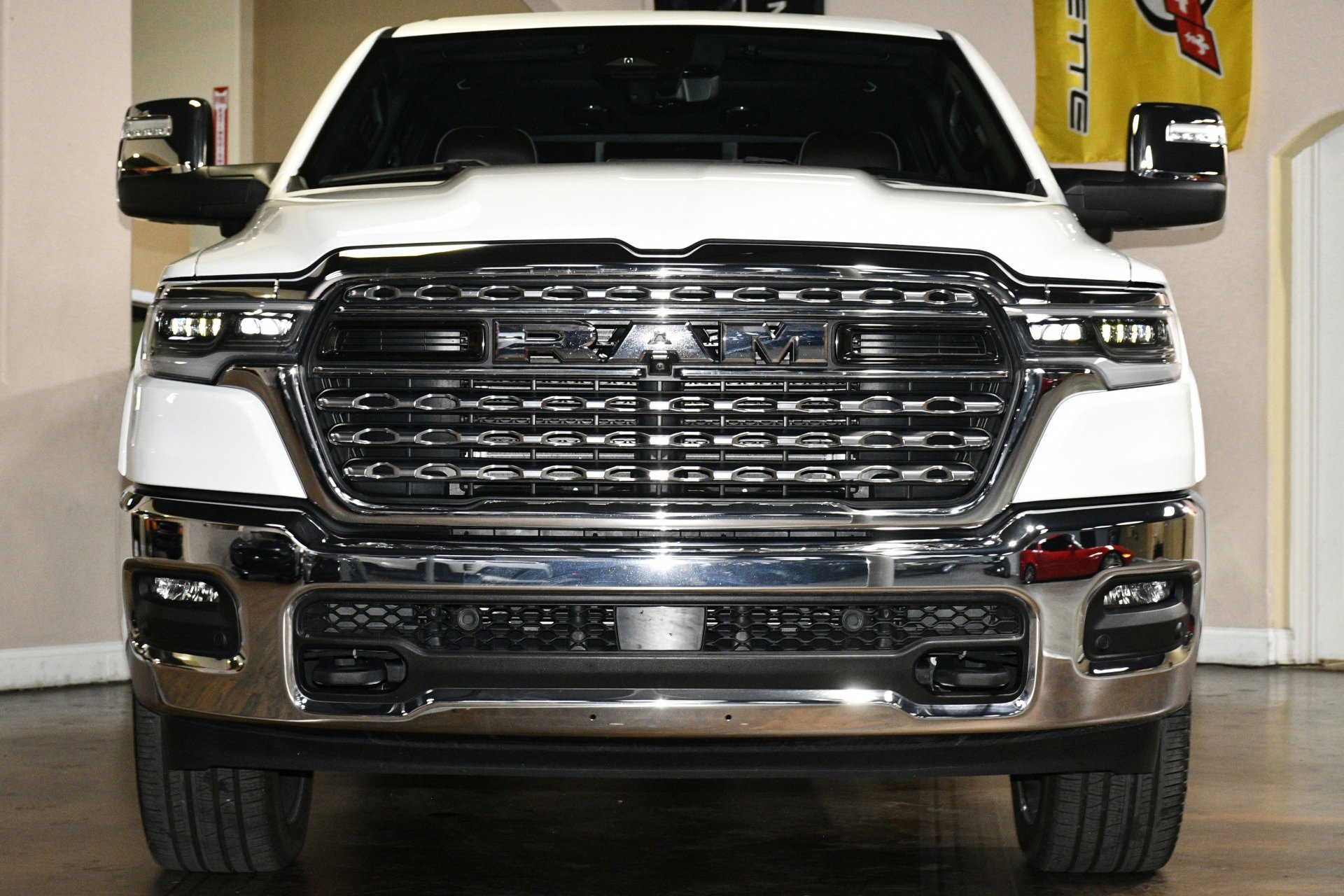 Used 2025 RAM 1500 Limited AWD/4WD image 1