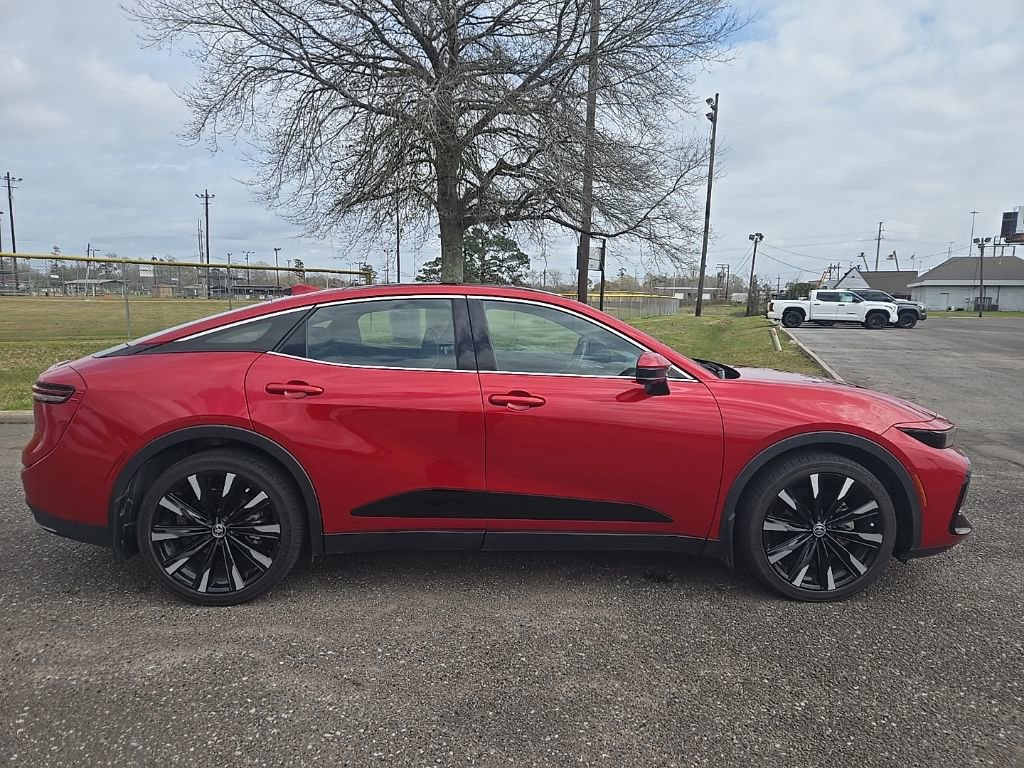 Used 2023 Toyota Crown Platinum image 9