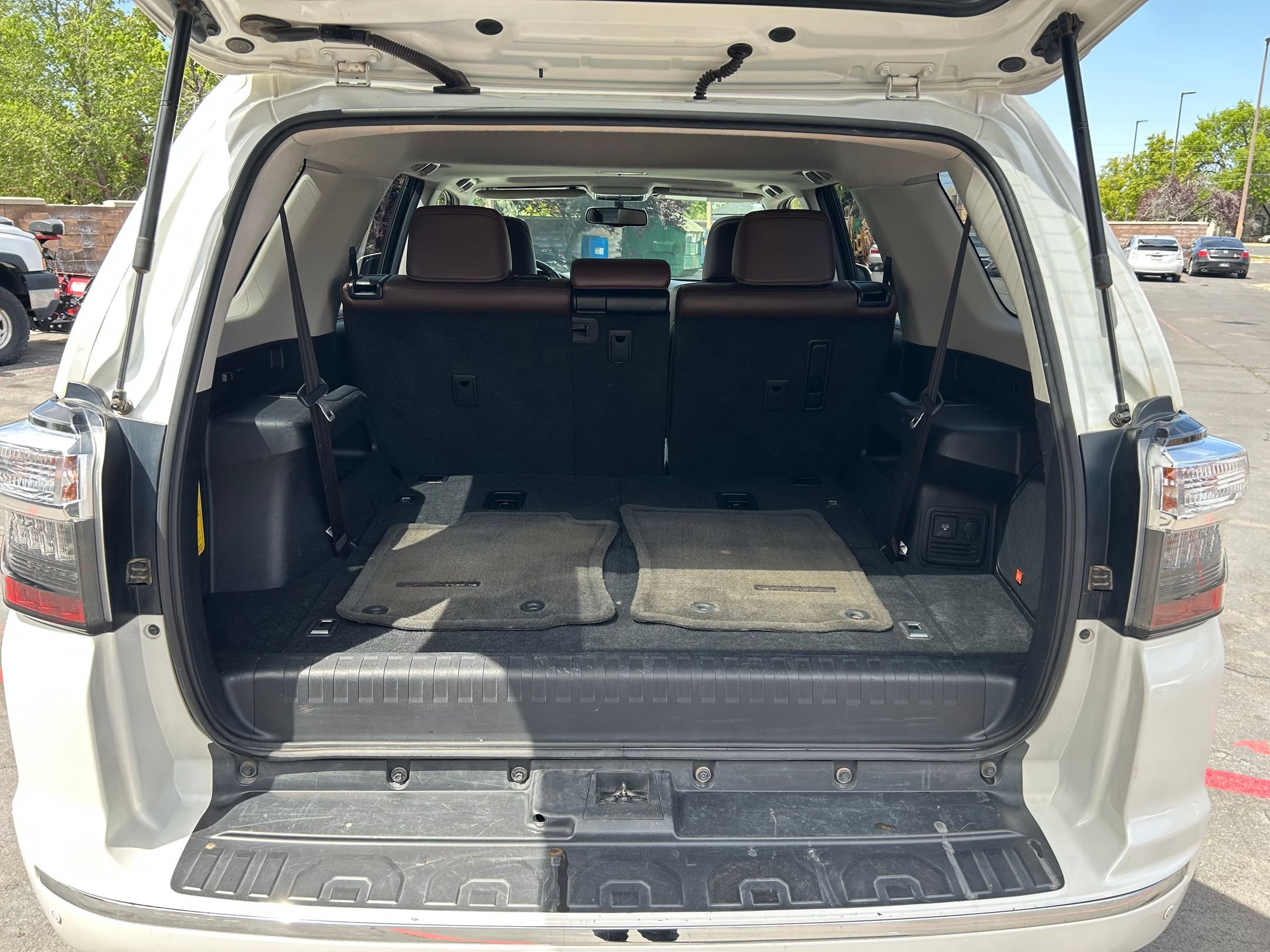 Used 2017 Toyota 4Runner Limited AWD/4WD image 26