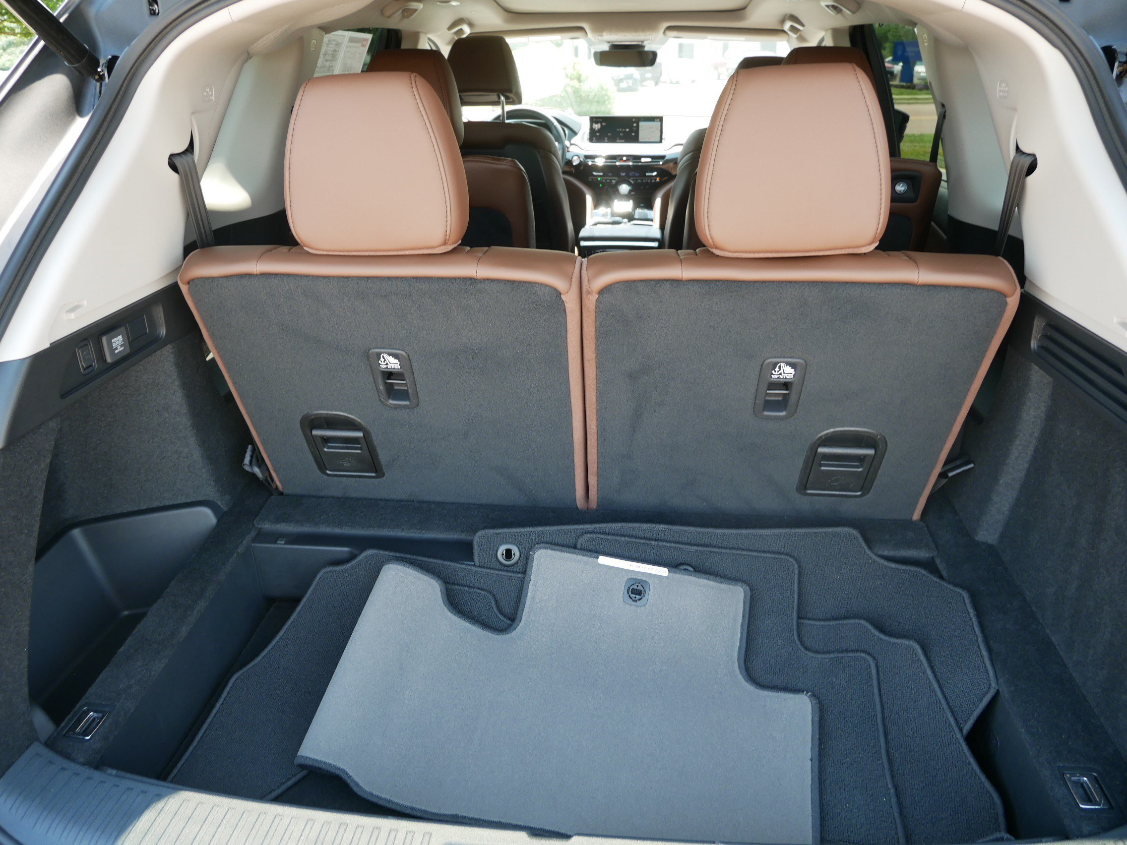 Used 2024 Acura MDX SH-AWD w/ Technology Package image 18