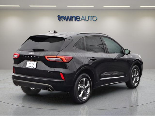 Used 2023 Ford Escape ST-Line Select w/ Tech Pack #1 AWD/4WD image 5