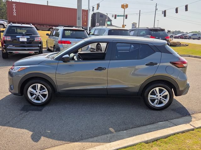 Used 2025 Nissan Kicks Play S FWD image 4