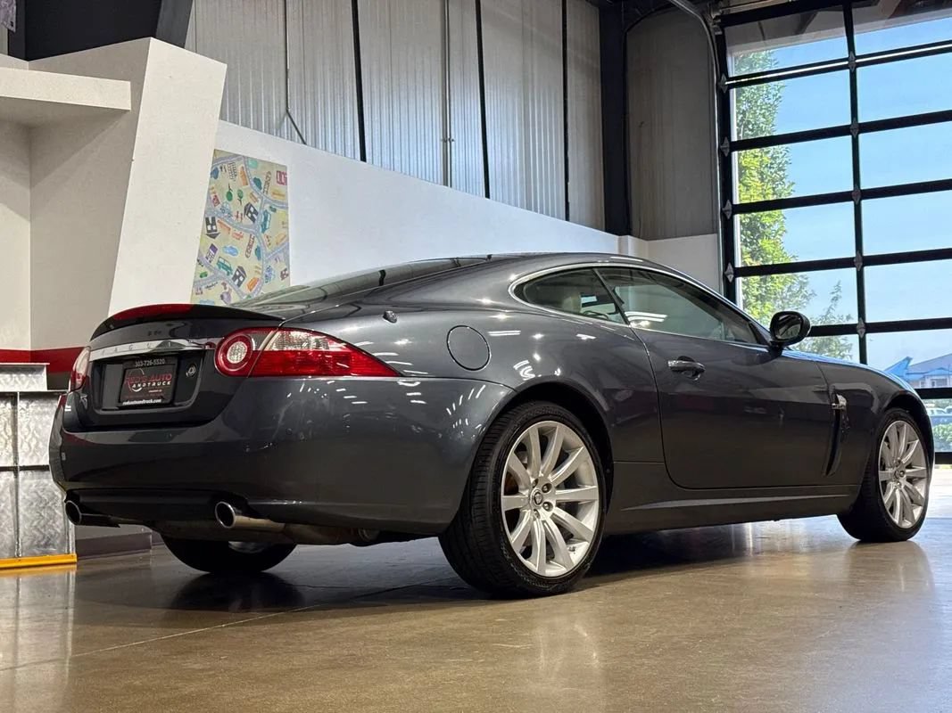 Used 2007 Jaguar XK Coupe RWD image 45