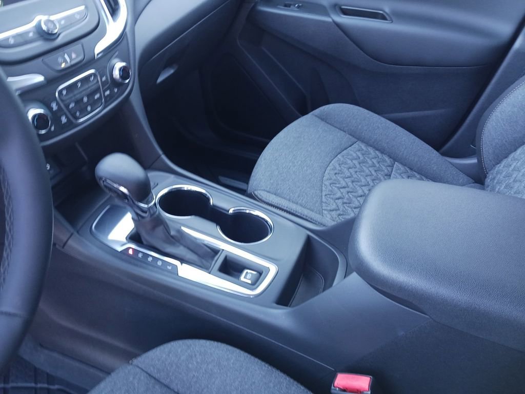 Used 2024 Chevrolet Equinox LT w/ LPO, Floor Liner Package image 11