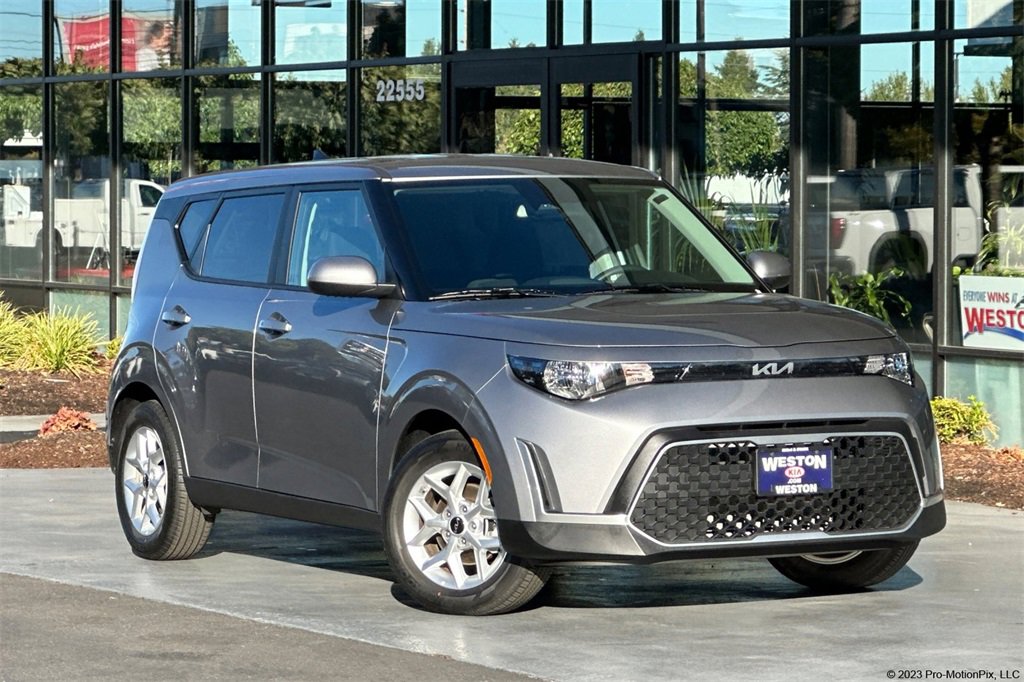 Certified 2025 Kia Soul S