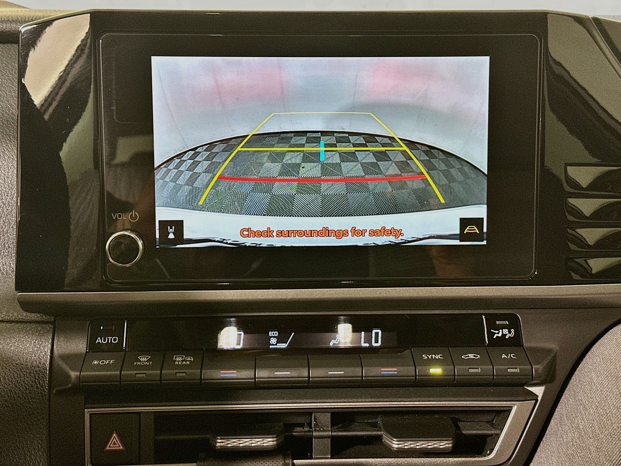 Used 2025 Toyota Camry LE FWD image 25