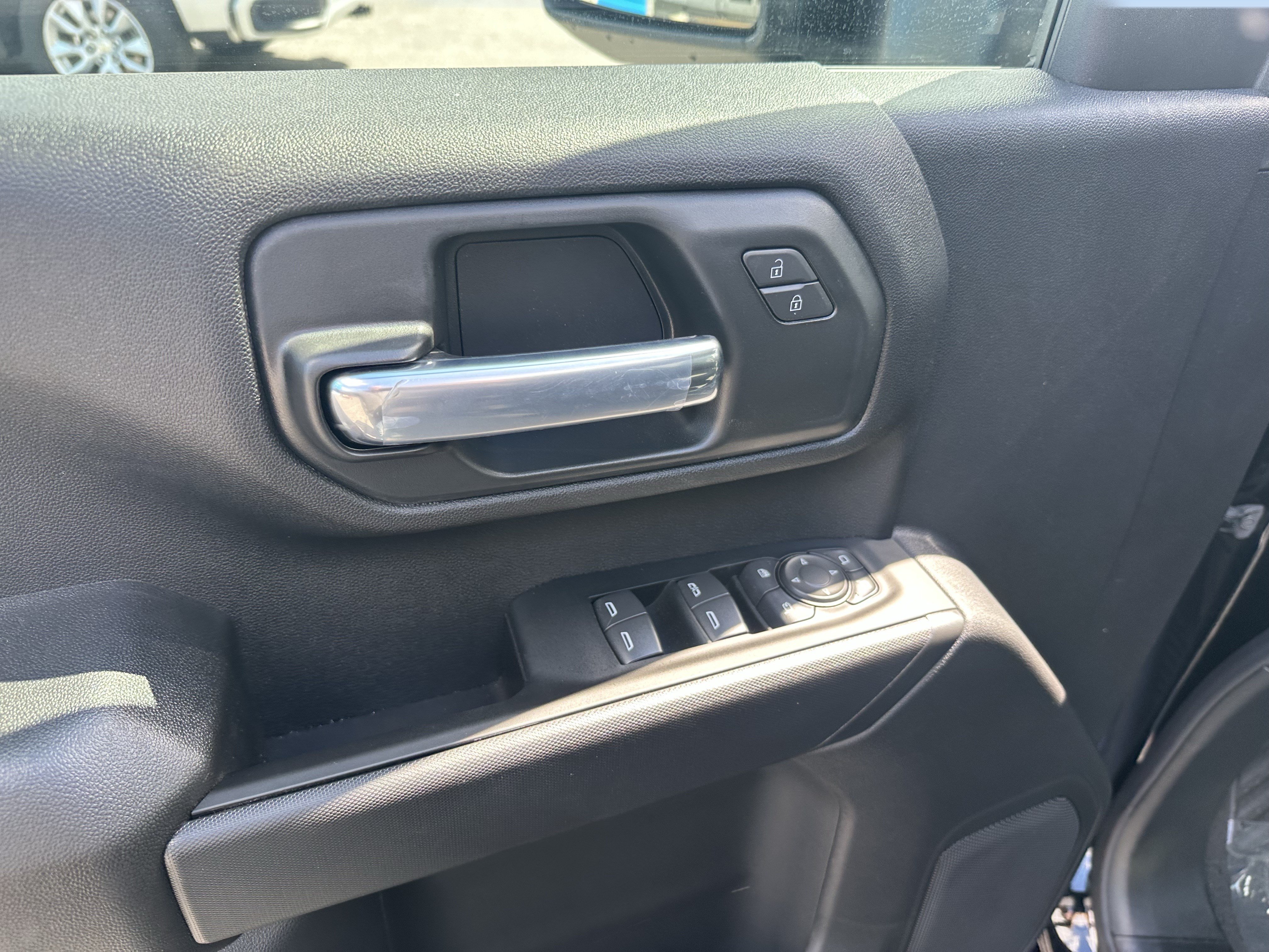 New 2026 Chevrolet Silverado 2500 Custom w/ Custom Value Package AWD/4WD image 9