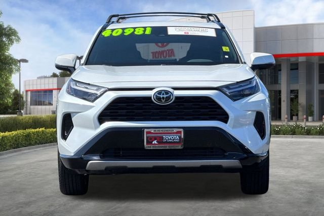 Used 2025 Toyota RAV4 SE w/ Convenience Package AWD/4WD image 11