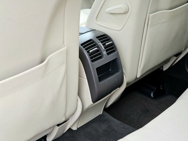 Used 2015 Mercedes-Benz GLK 350 4MATIC image 26