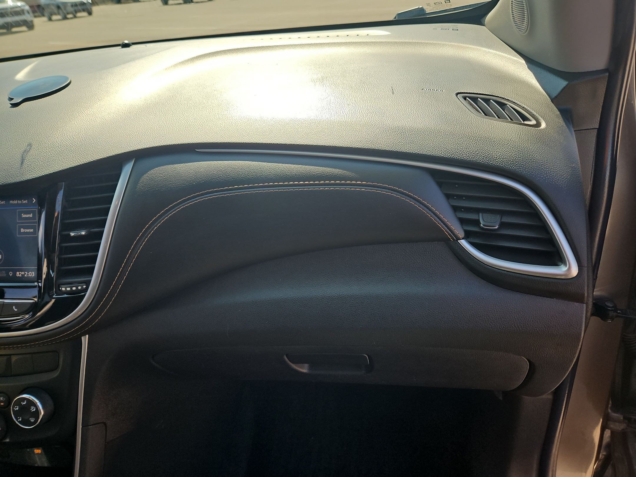 Certified 2021 Chevrolet Trax LT FWD image 28