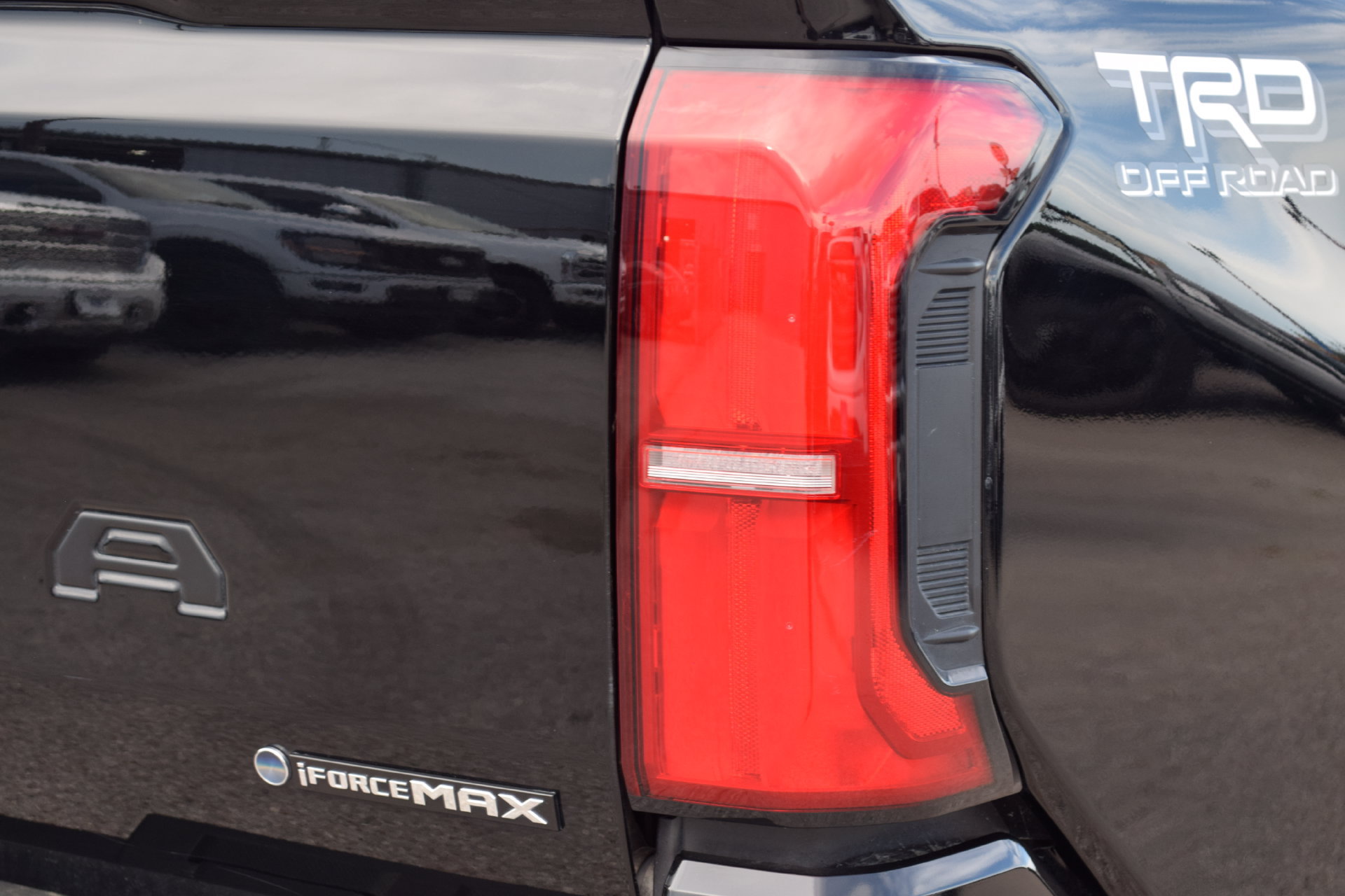 Used 2025 Toyota Tacoma TRD Off-Road AWD/4WD image 20