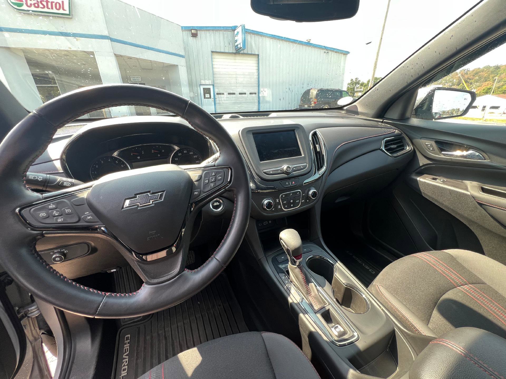 Used 2022 Chevrolet Equinox RS image 9