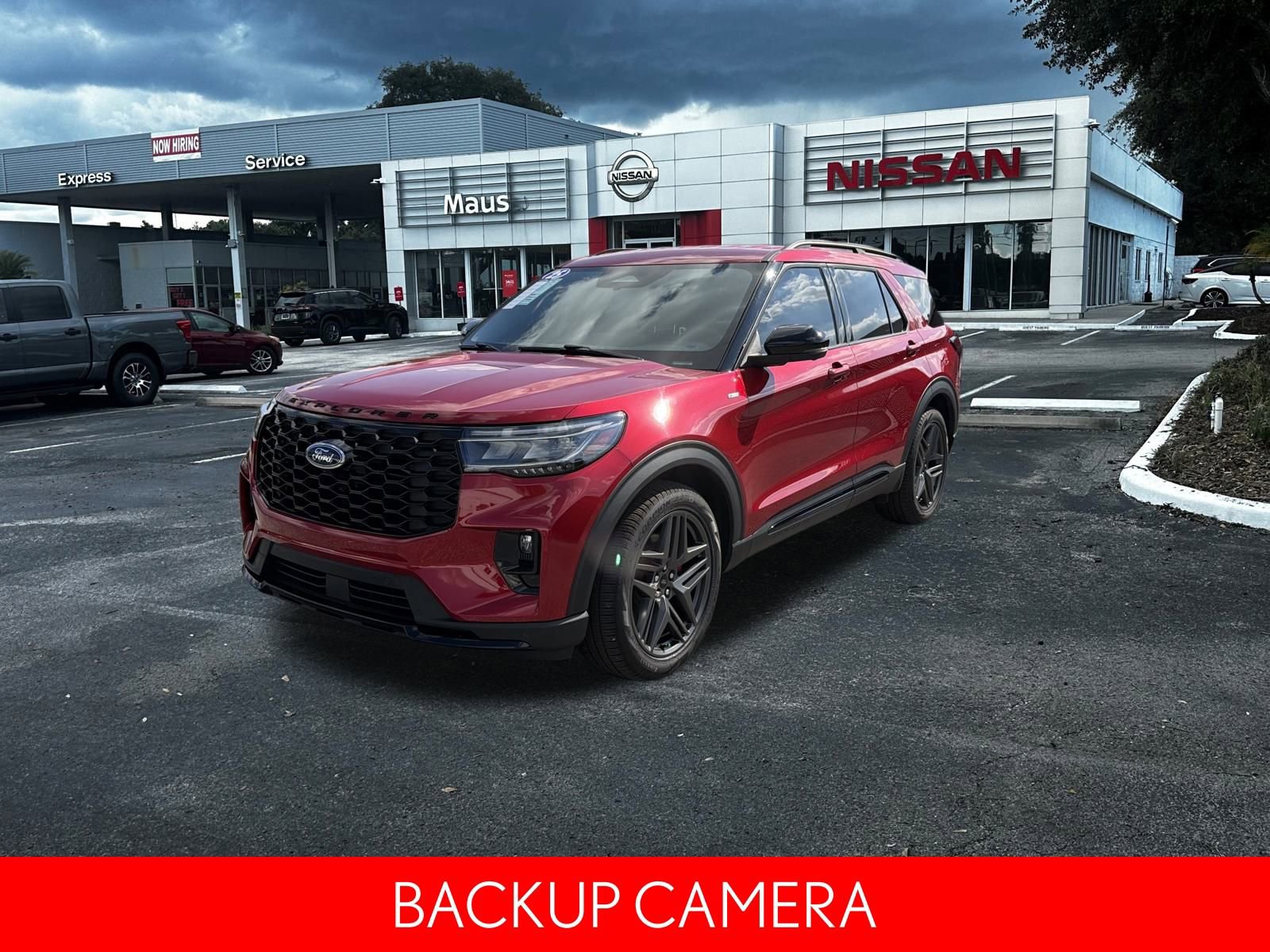 Used 2025 Ford Explorer ST-Line w/ Premium Package image 9