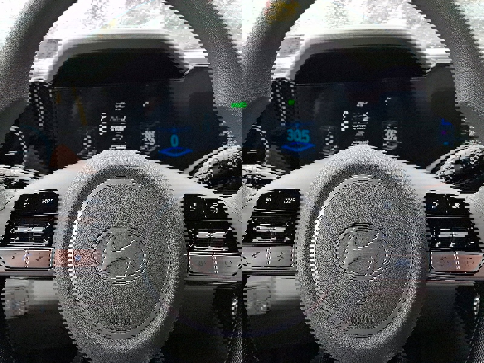 Used 2024 Hyundai Elantra Blue image 19