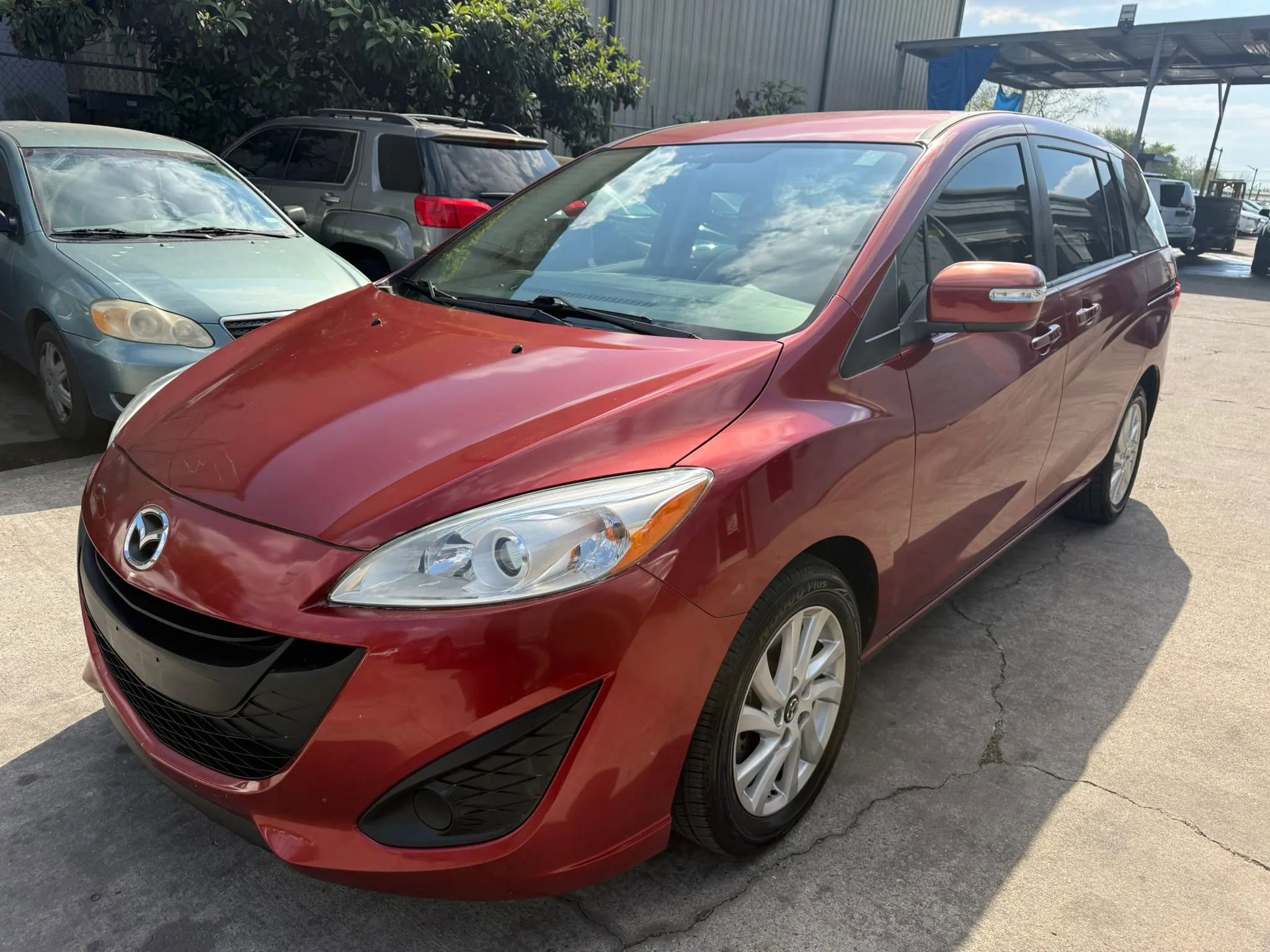 Used 2014 MAZDA MAZDA5 Sport image 3