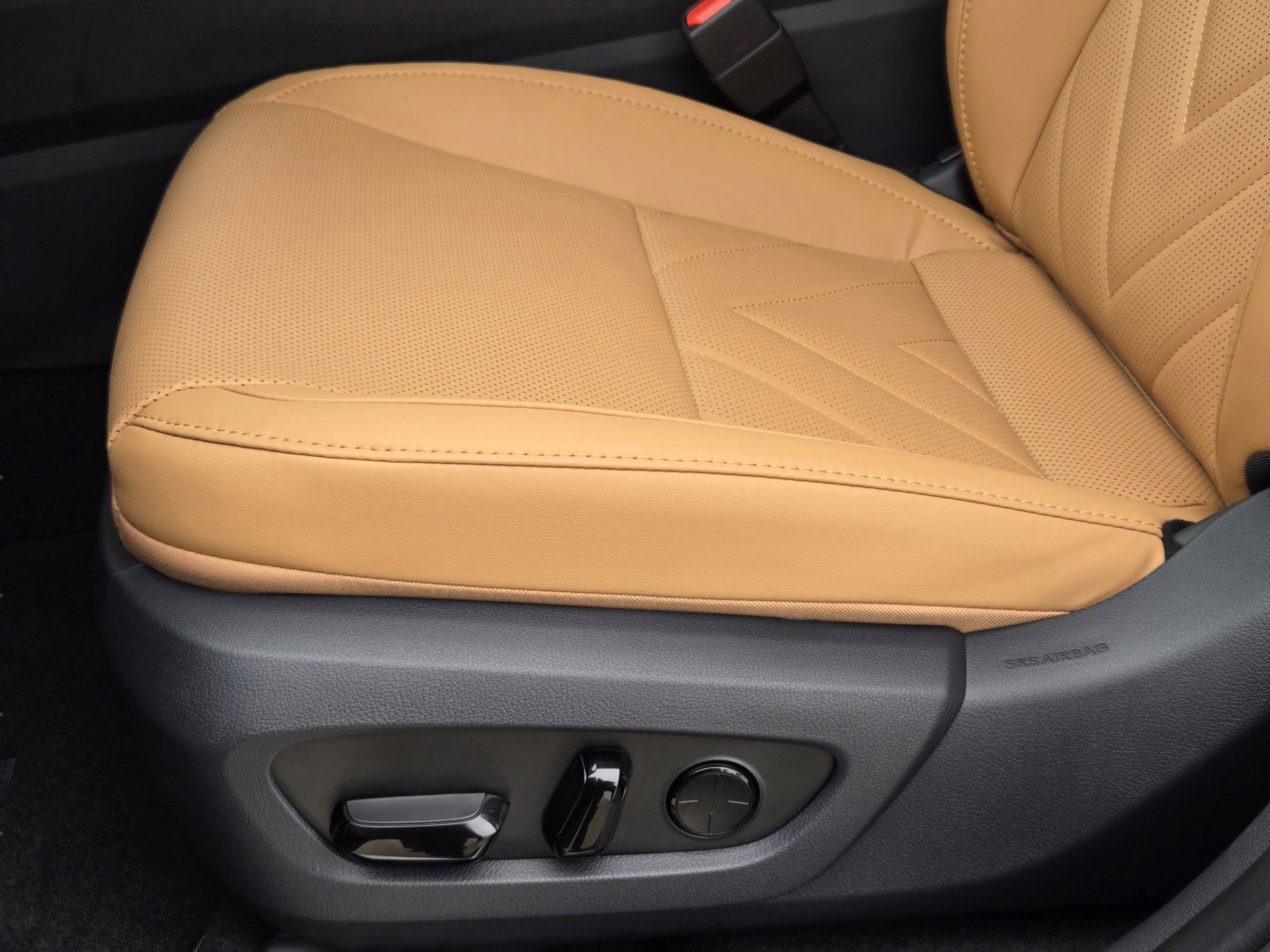 New 2026 Lexus NX 350h AWD w/ Luxury Package image 14