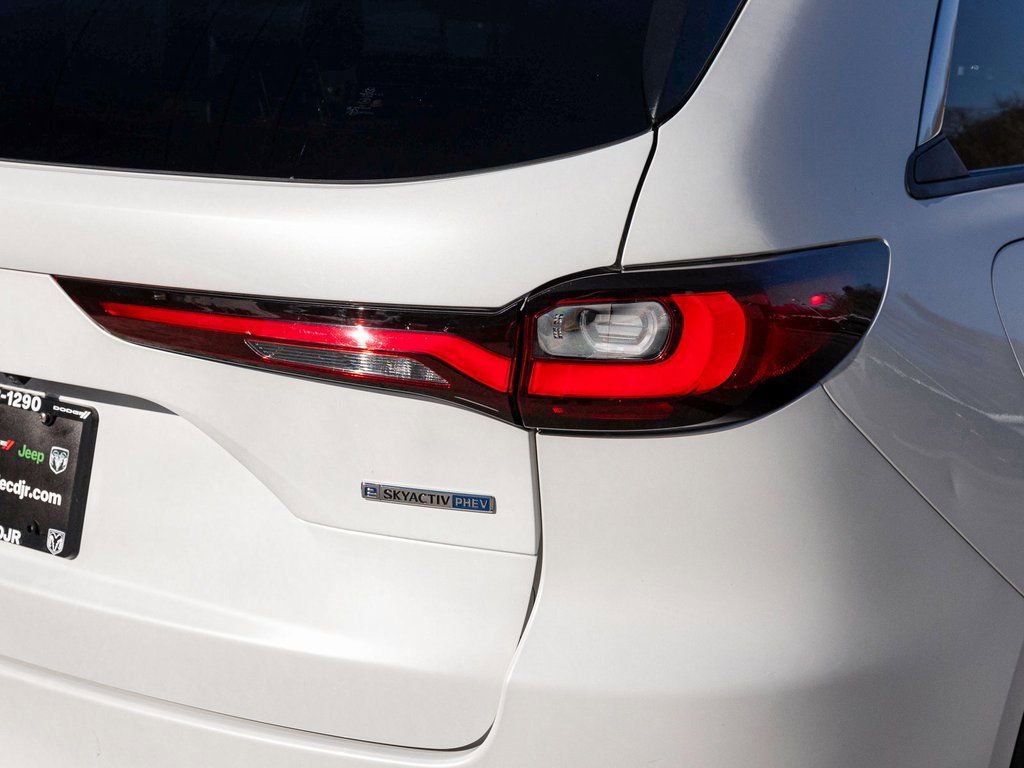 Used 2024 MAZDA CX-90 Plug-In Hybrid w/ Premium Plus image 39