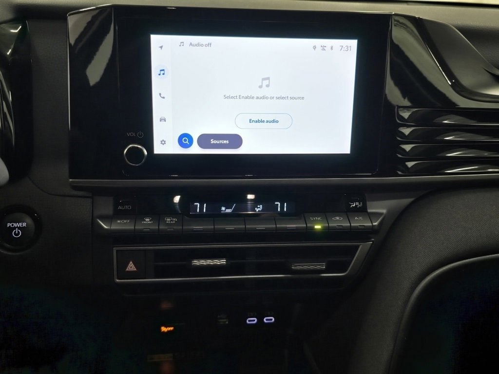 Certified 2025 Toyota Camry LE image 27