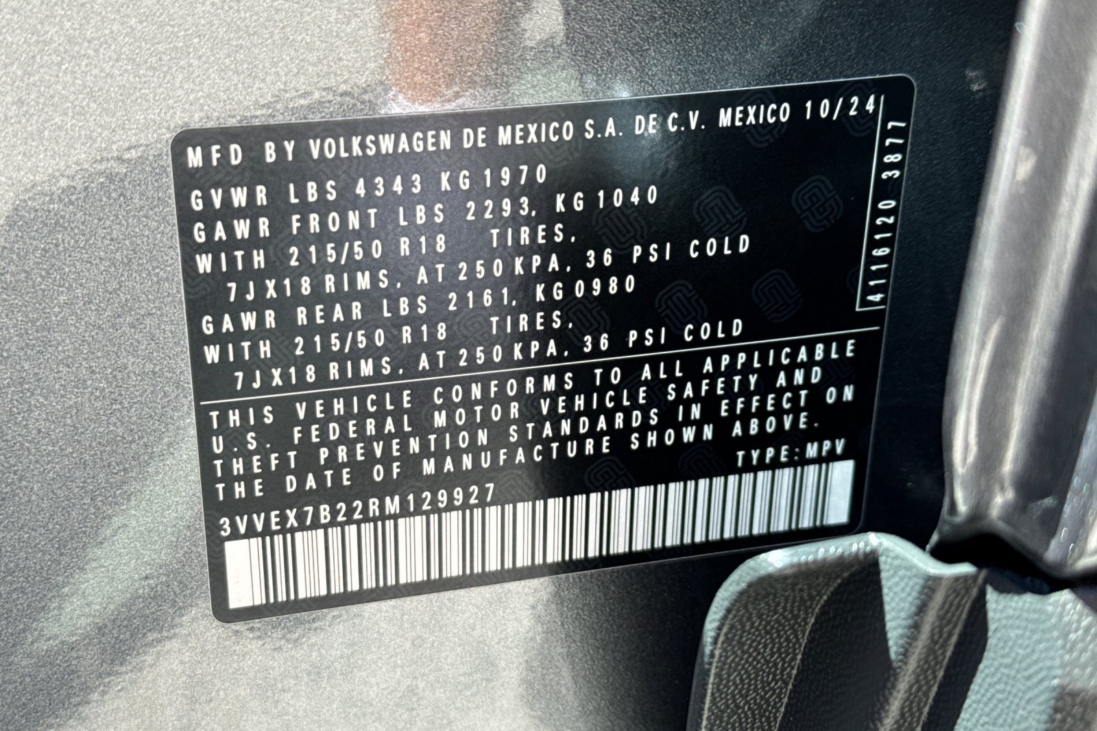 Used 2024 Volkswagen Taos SE w/ Panoramic Sunroof Package FWD image 37