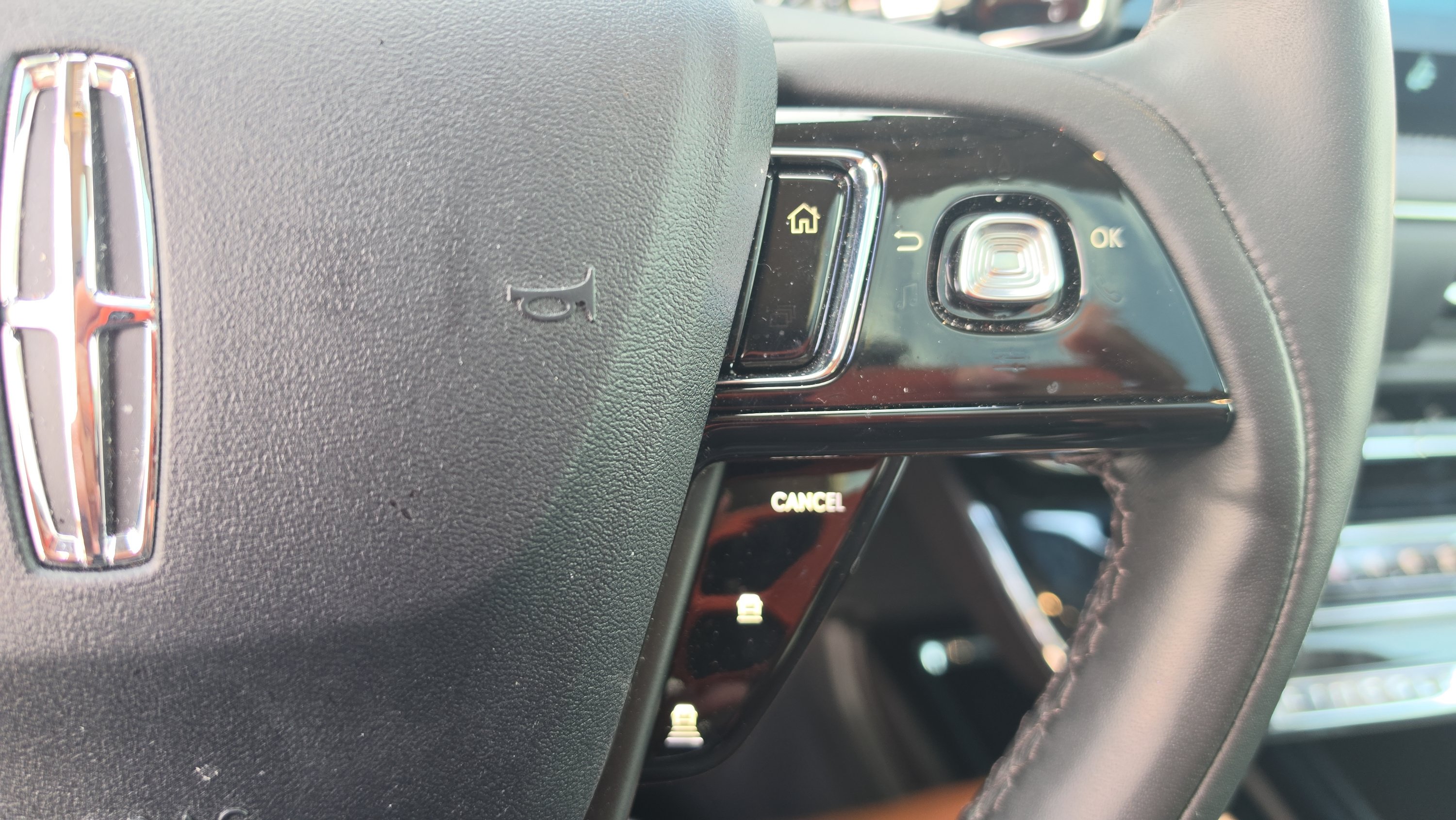 New 2026 Lincoln Corsair Reserve FWD image 13