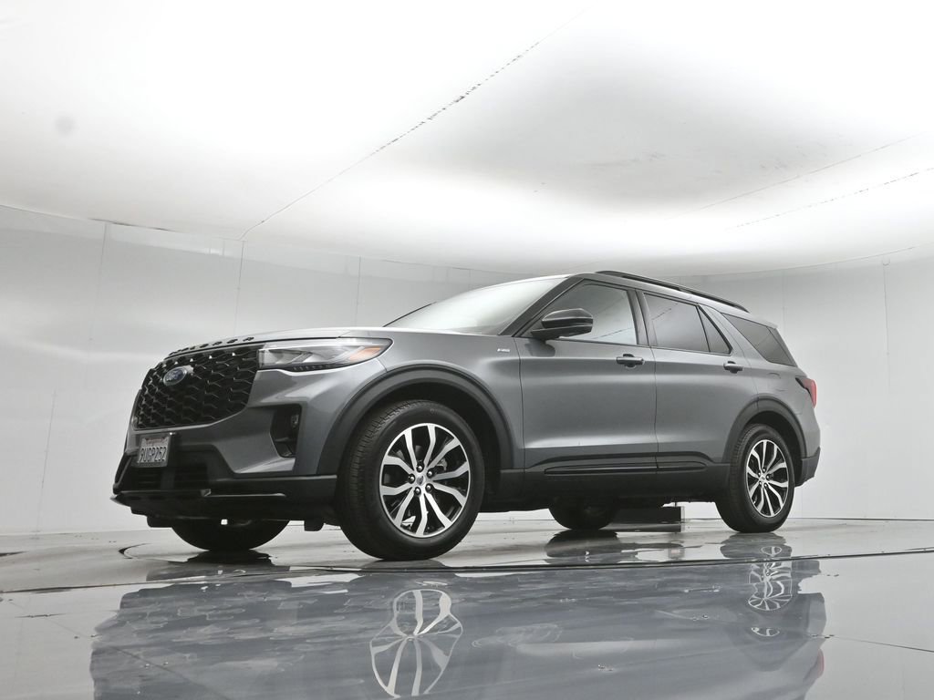 Used 2025 Ford Explorer ST-Line RWD image 50
