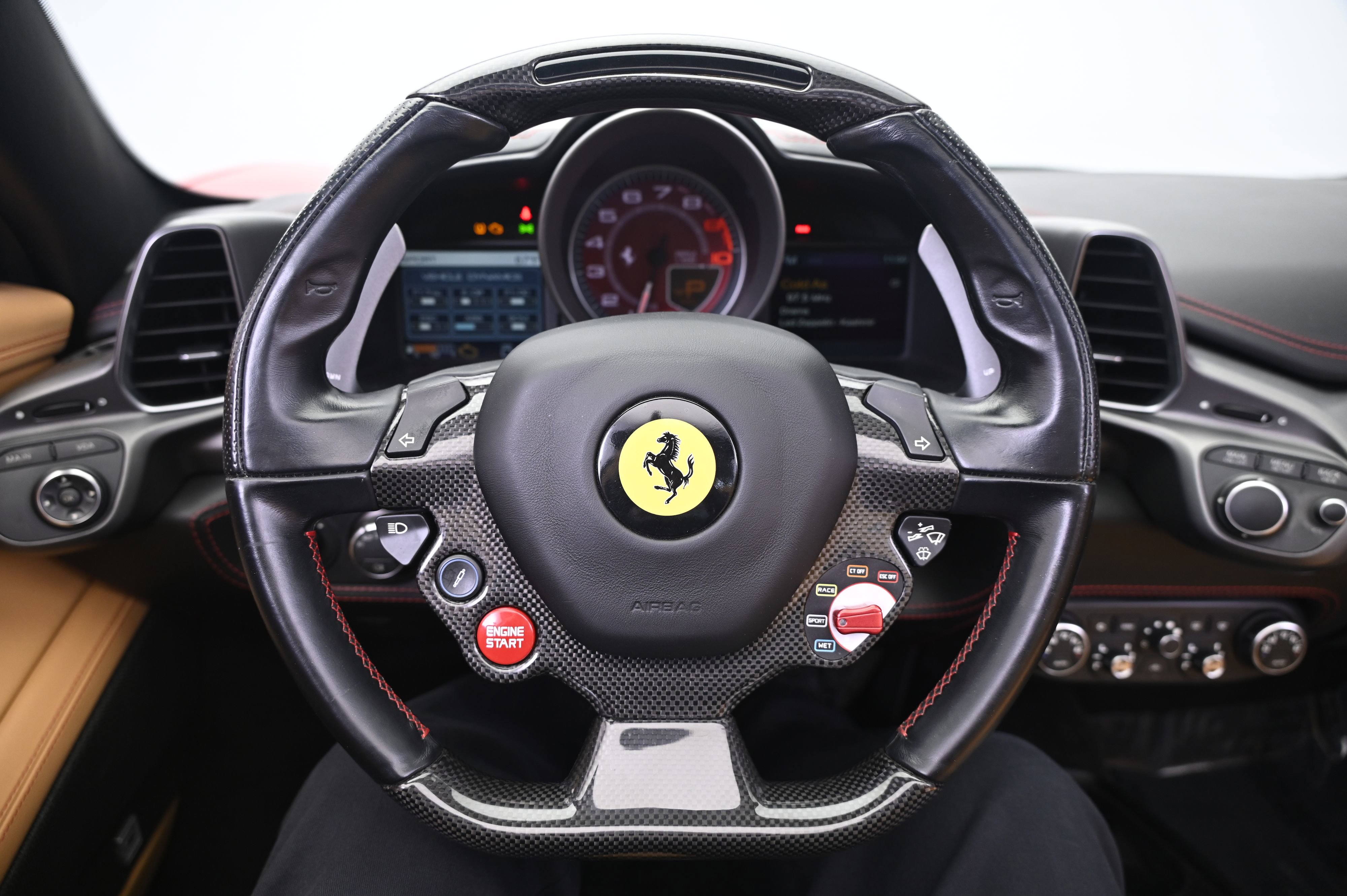 Used 2013 Ferrari 458 Spider image 35