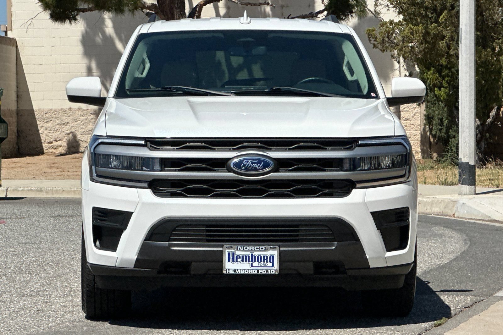 Used 2023 Ford Expedition XLT AWD/4WD image 9