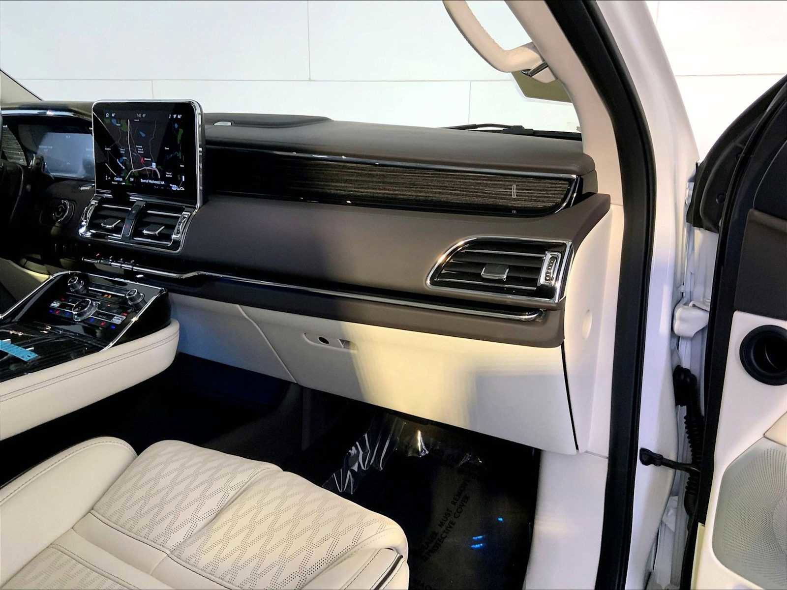 Used 2021 Lincoln Navigator Black Label AWD/4WD image 22