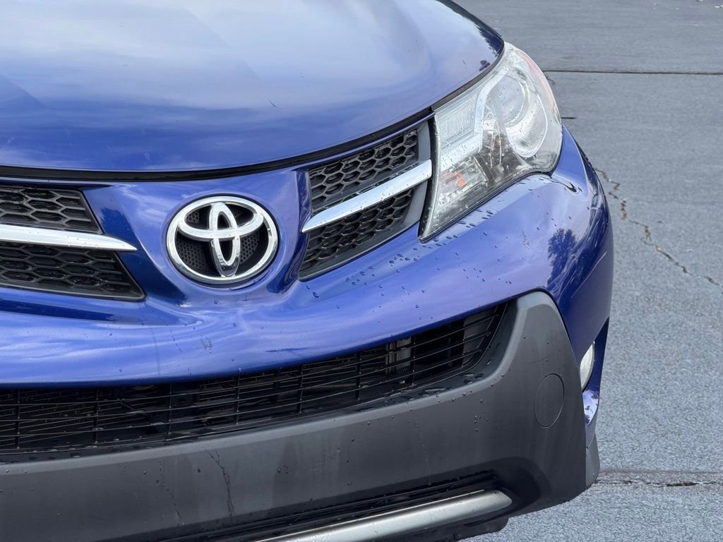 Used 2015 Toyota RAV4 Limited AWD/4WD image 6