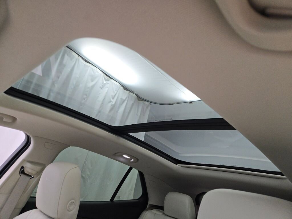 Used 2023 Buick Envision Avenir image 27