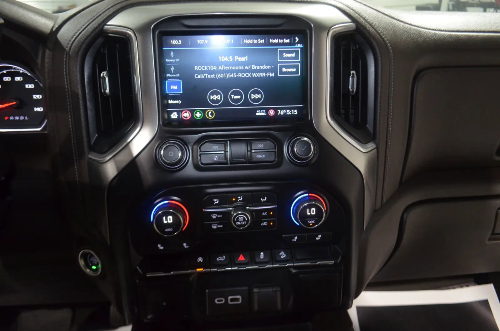 Used 2019 Chevrolet Silverado 1500 RST w/ All-Star Edition image 26