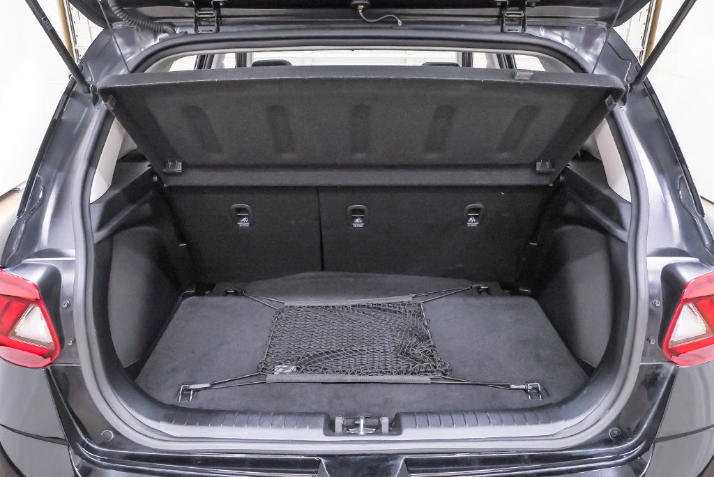 Certified 2024 Hyundai Venue SEL FWD image 29