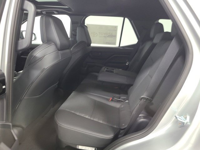 New 2026 Toyota 4Runner TRD Off-Road Premium AWD/4WD image 17