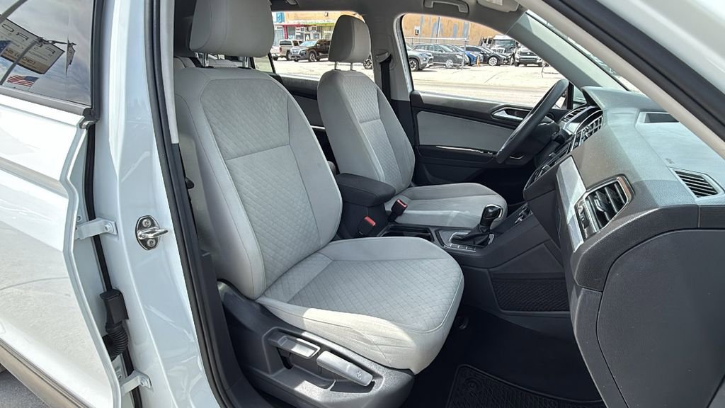 Used 2019 Volkswagen Tiguan S FWD image 40
