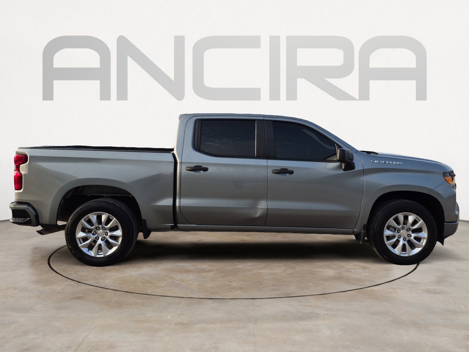 Used 2024 Chevrolet Silverado 1500 Custom image 11
