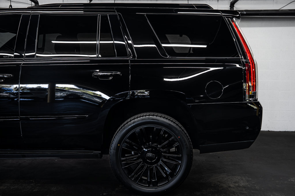 Used 2020 Cadillac Escalade Platinum RWD image 13
