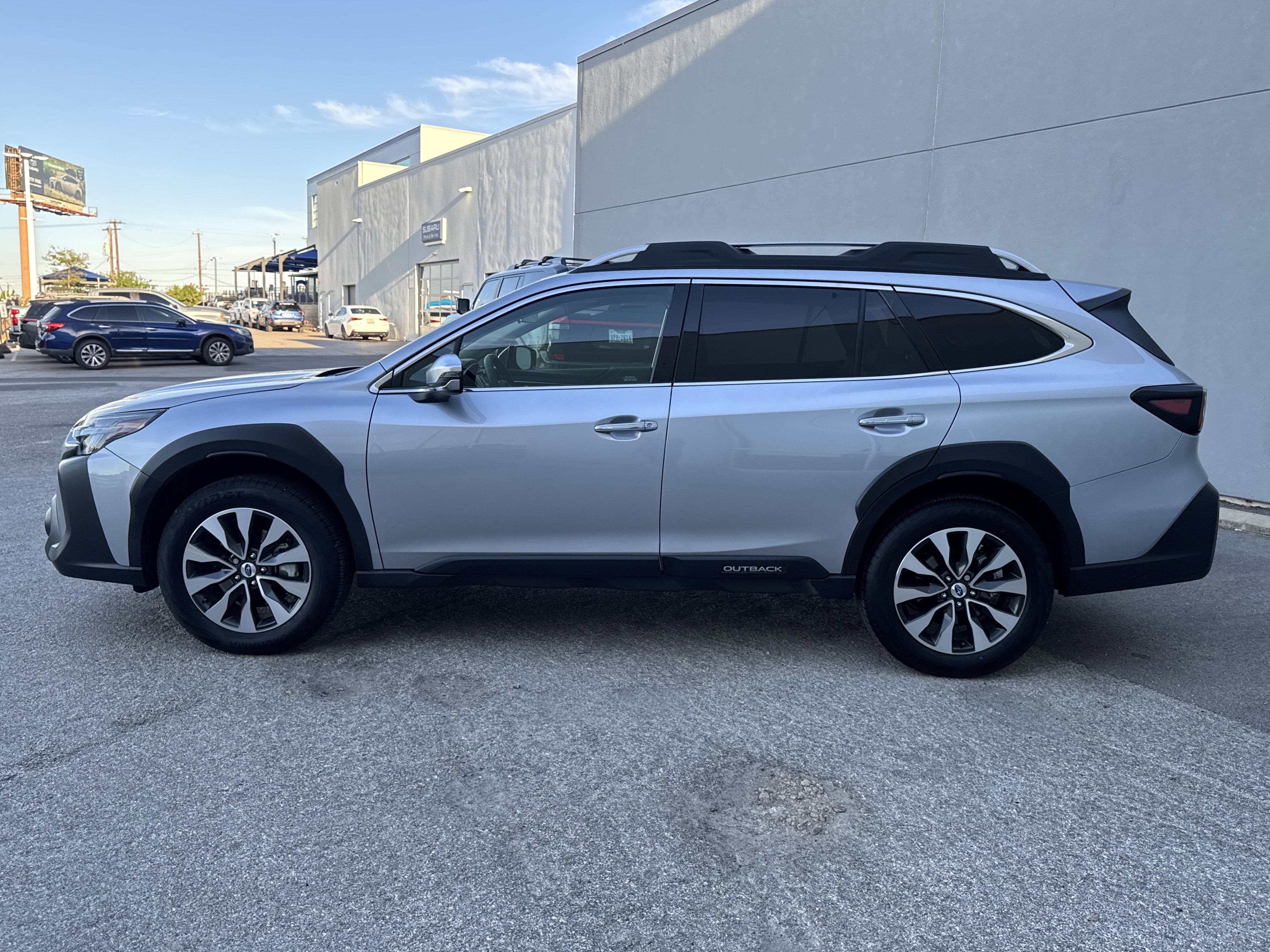 Used 2025 Subaru Outback Touring XT image 6