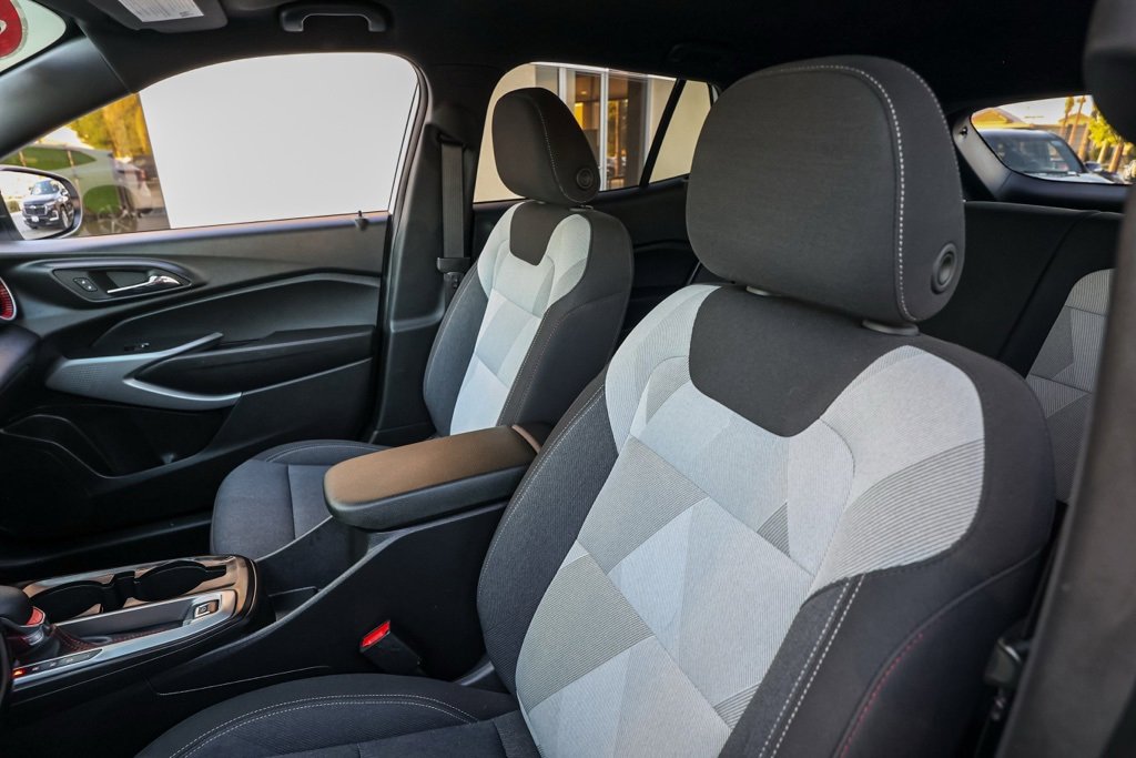 Used 2024 Chevrolet Trax RS w/ Driver Confidence Package image 15