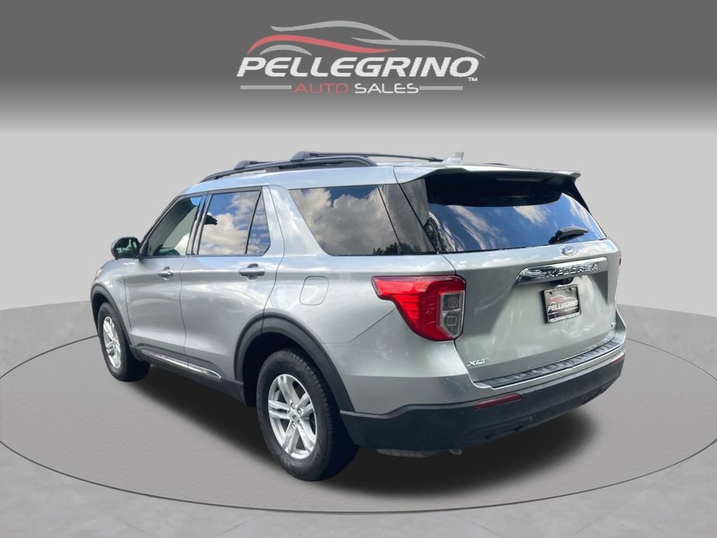 Used 2020 Ford Explorer XLT w/ Comfort Package AWD/4WD image 4